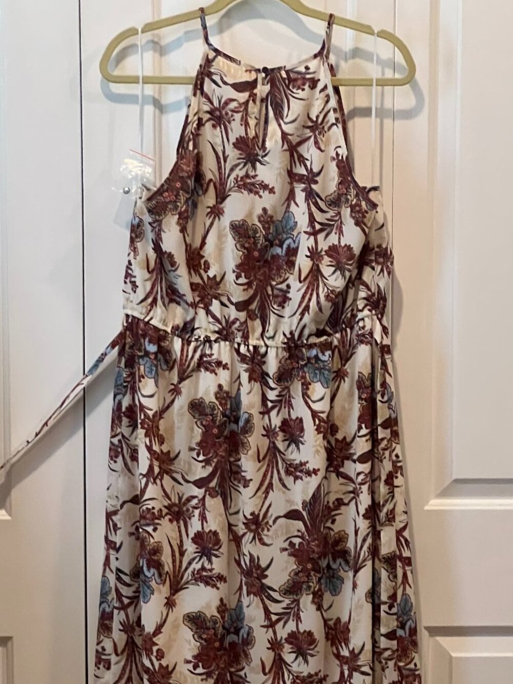 Chelsea .28 Sleeveless Floral Dress – XXL (Never Worn)